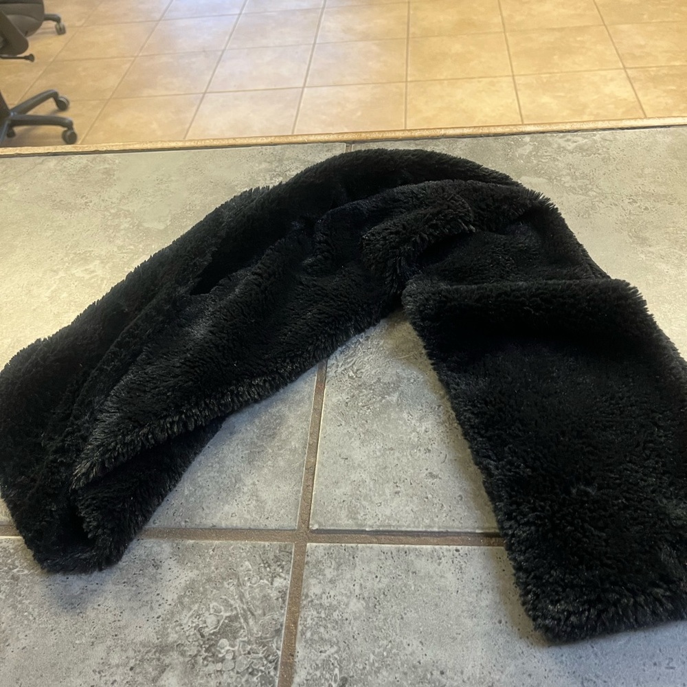 Cejon Midnight Black Faux Fur scarf